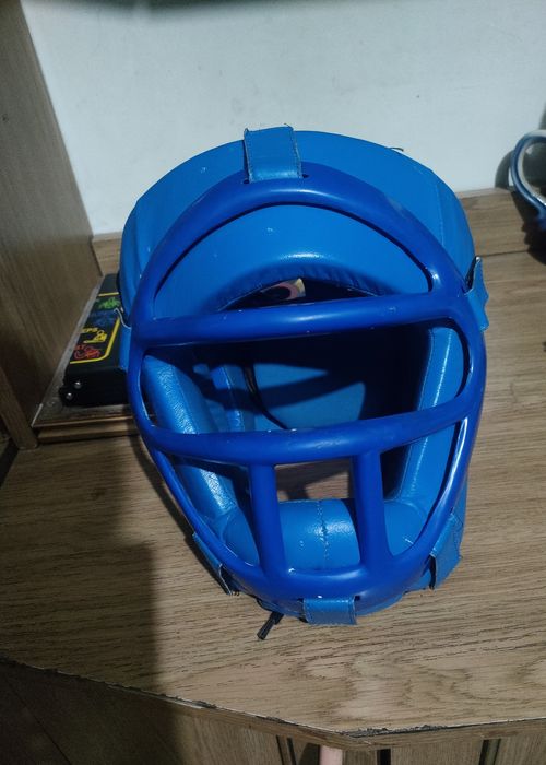 Продам боксерский шлем