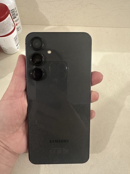 Продаю Samsung S24 Fe