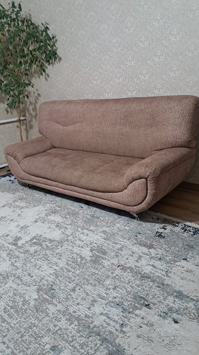 Срочно продам диван 25000