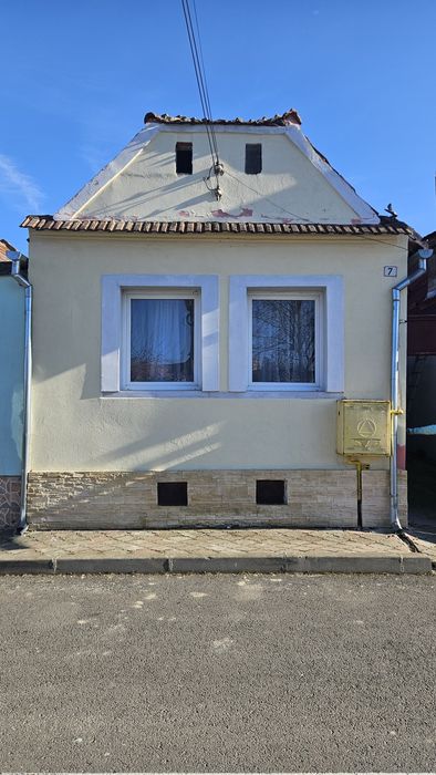 Inchiriez casă in Ghimbav petfriendly