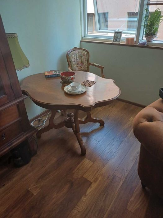 Барокова трапезна маса