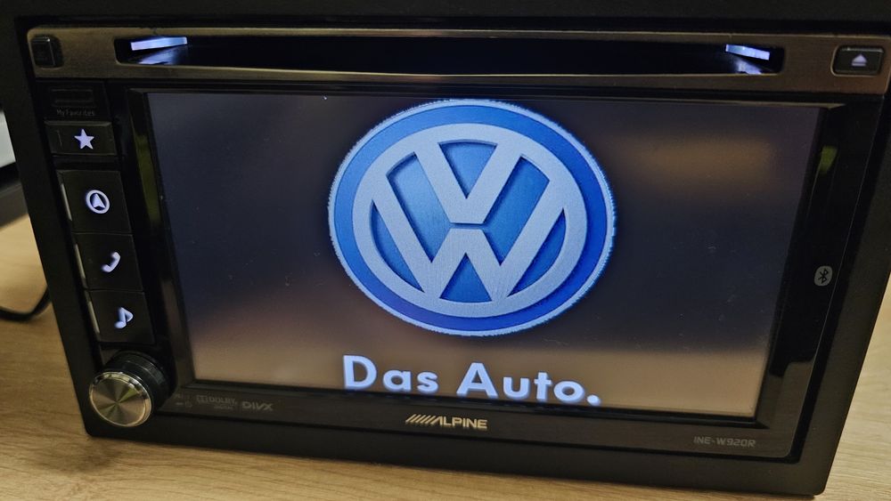 Navigatie 2DIN Alpine INE W920R 4x50W cu bluetooth