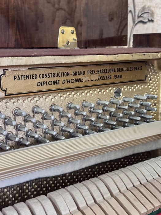 Фортепиано PETROF