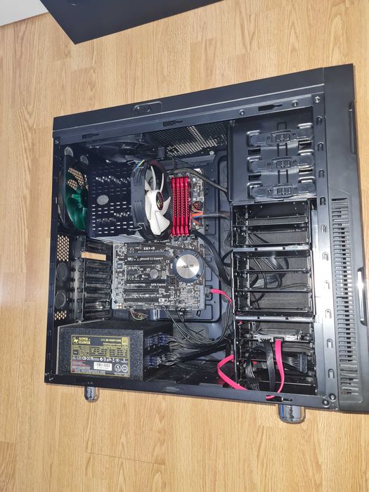 Vand unitate i7-4790k - 32GB ram - GTX 970