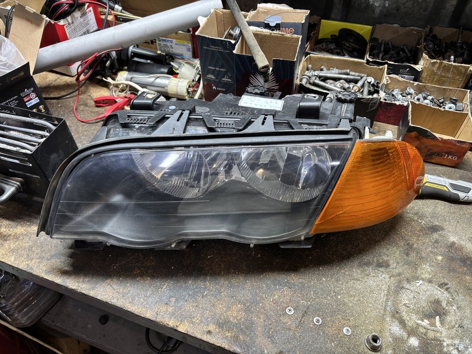 Передняя фара BMW e46