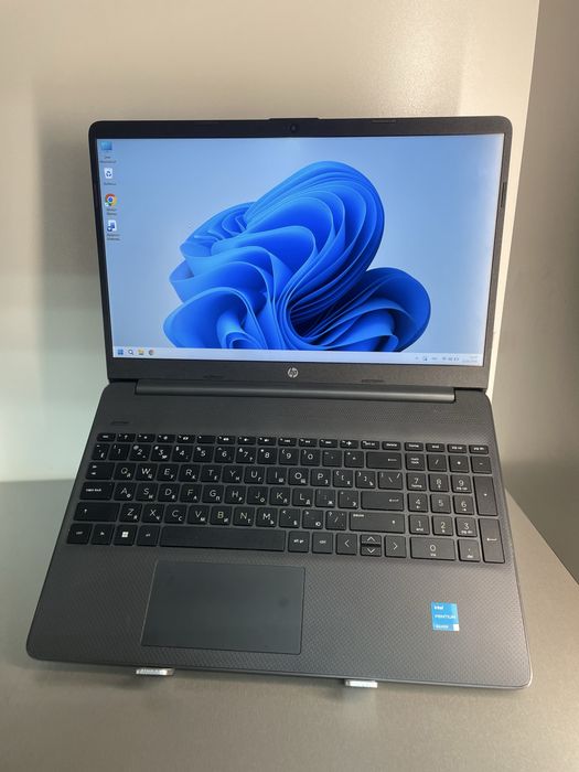 Офисный Ноутбук HP