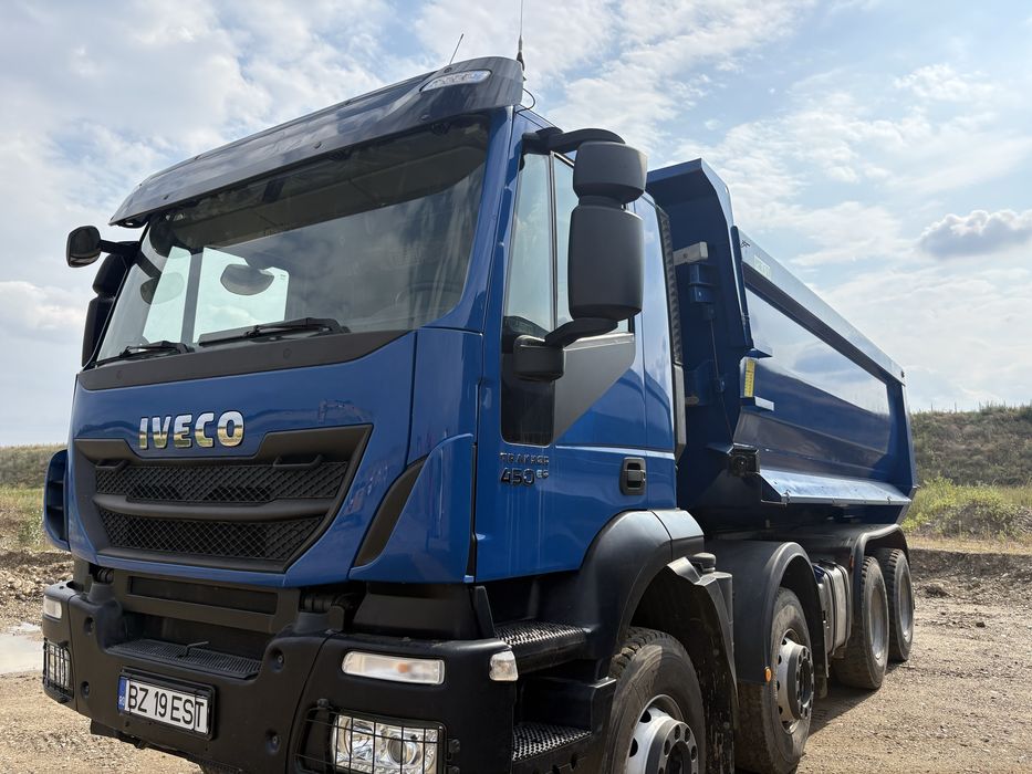 Autobasculanta iveco 8x4