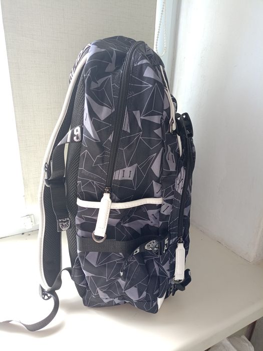 Школьный  рюкзак