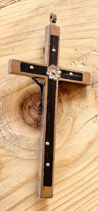 Crucifix Vechi Din Alamă Nichelată și Lemn Abanos
