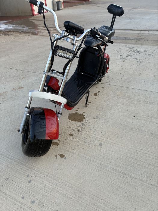 Vand scuter electric