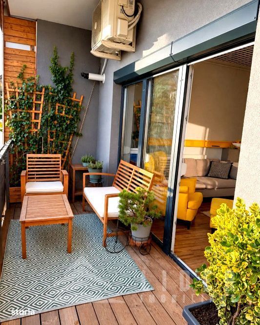 Apartament cu 3 camere de vanzare in Buna Ziua, mobilat si utilat.
