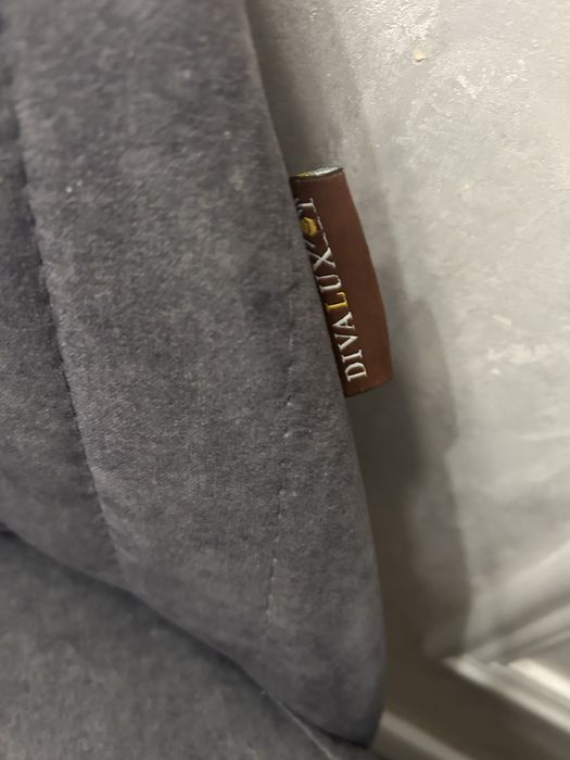 Стулья общии 3 штуки