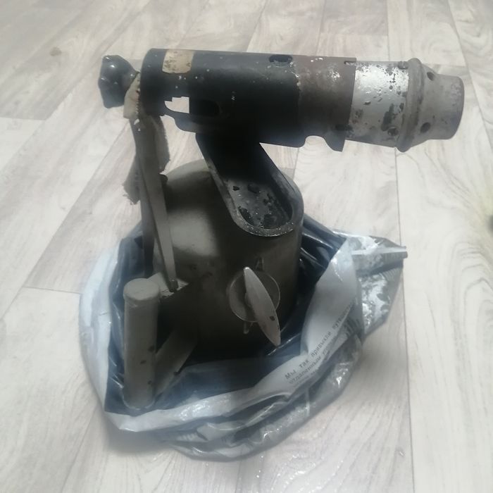 Продам лампу паяльную б/у.