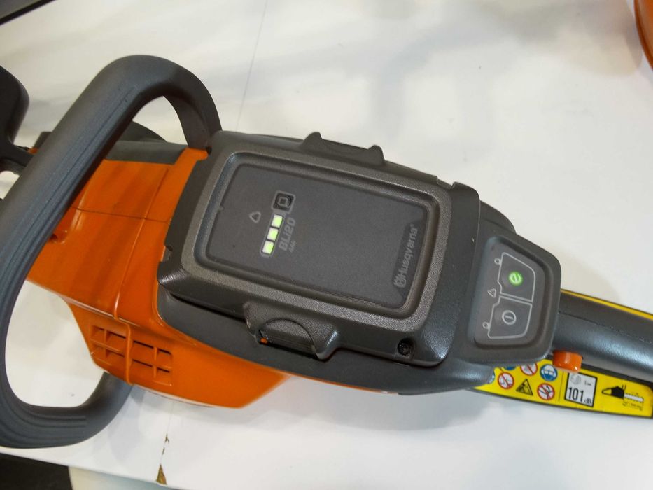Husqvarna SET - Акумулаторна коса и верижен трион