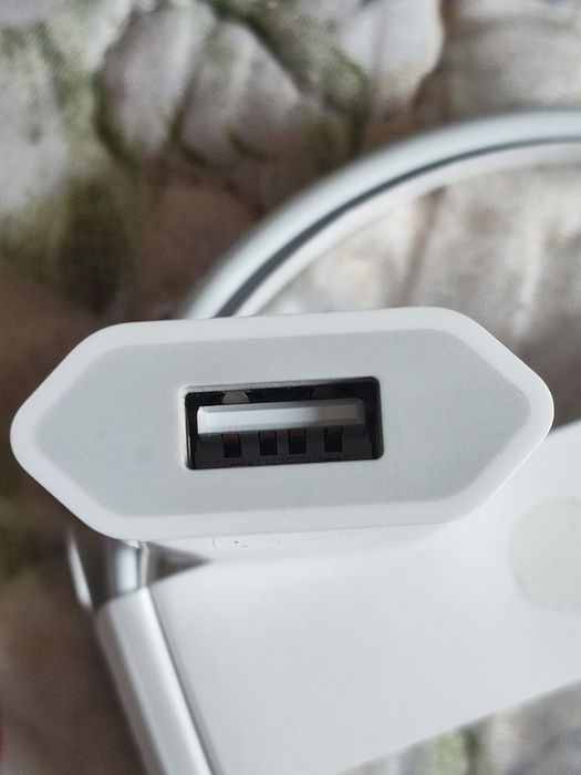 Зарядка на iPhone