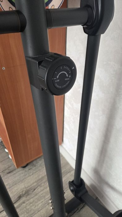 Продам эллиптический тренажер