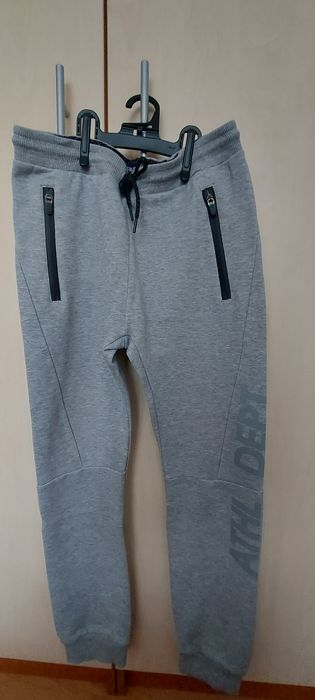 Lot  6 pantaloni trening