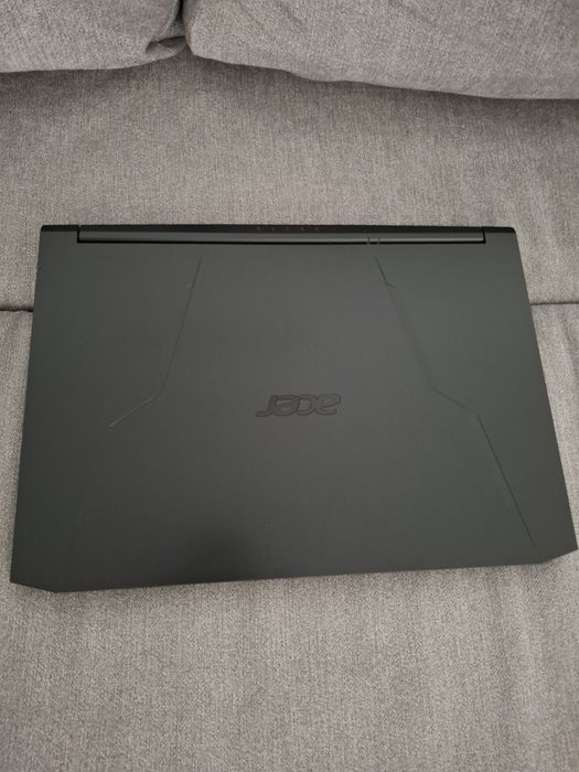 Laptop Gaming  Acer Nitro 5 + cadou (mouse pad, mouse si cooler rgb)