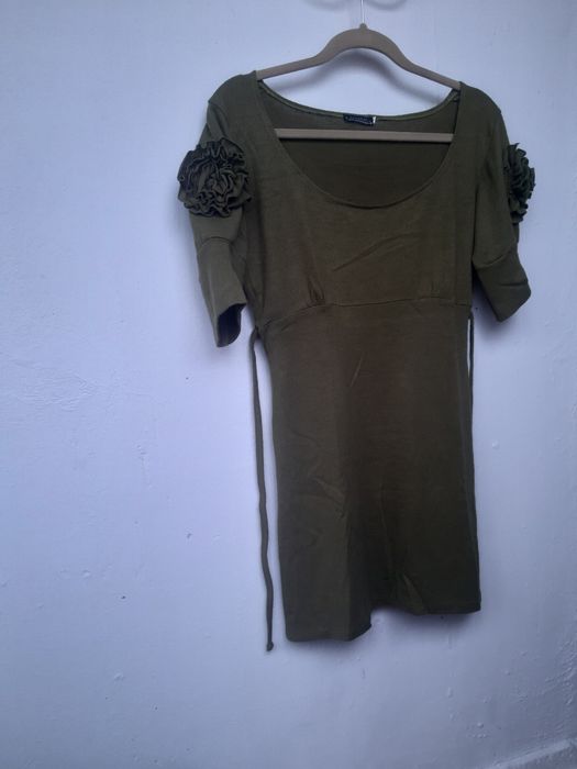 Bluze din lână, ambele 60lei