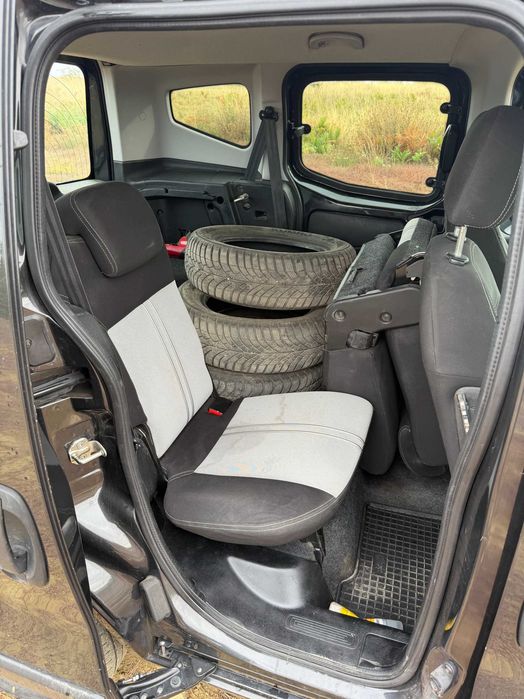 Fiat Qubo 1.3 Multijet Diesel 75 CP, 2011, 5 locuri