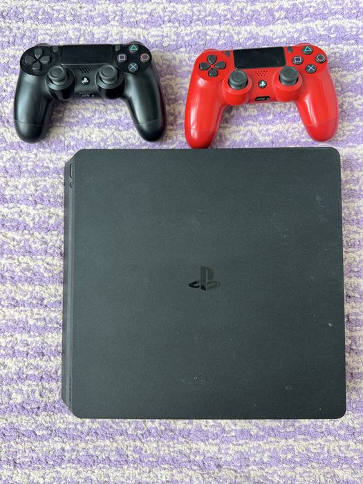 PS4 Slim 500 gb 2 геймпада