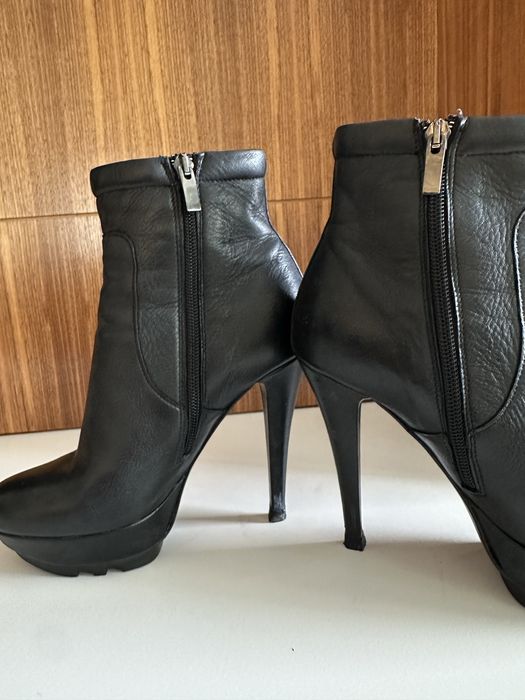 Botine din piele naturala negre Fabio Lenzi 36 dar se potrivesc la 37