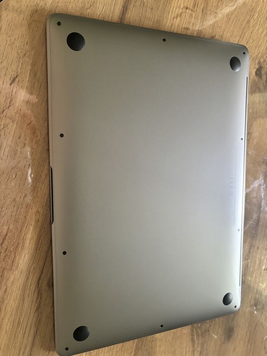 MacBook Air M1 (2020)