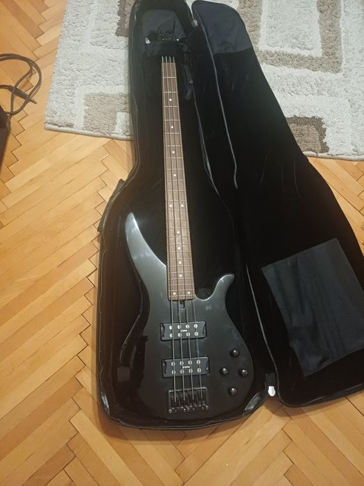 Chitară electrica YAMAHA RBX374