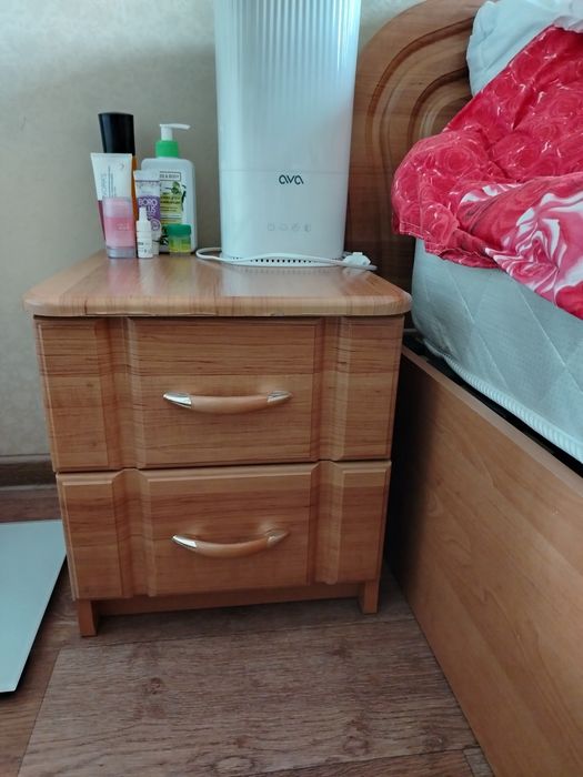 Продам спальный гарнитур