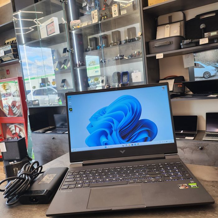 Amanet F28: Laptop HP Victus 15-fb0016nq (L)