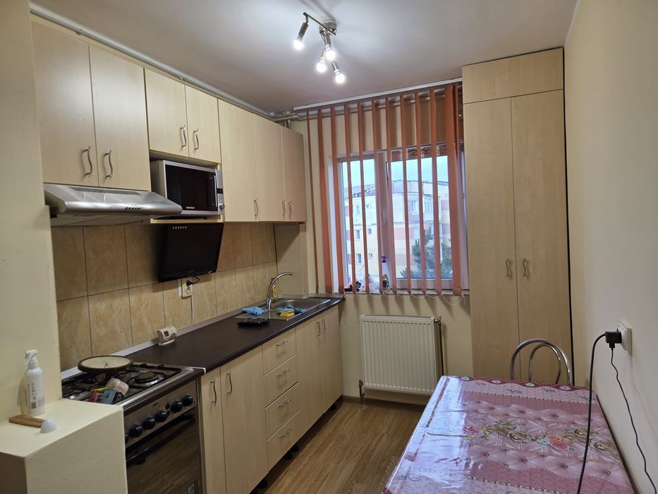 Apartament 2 camere de inchiriat