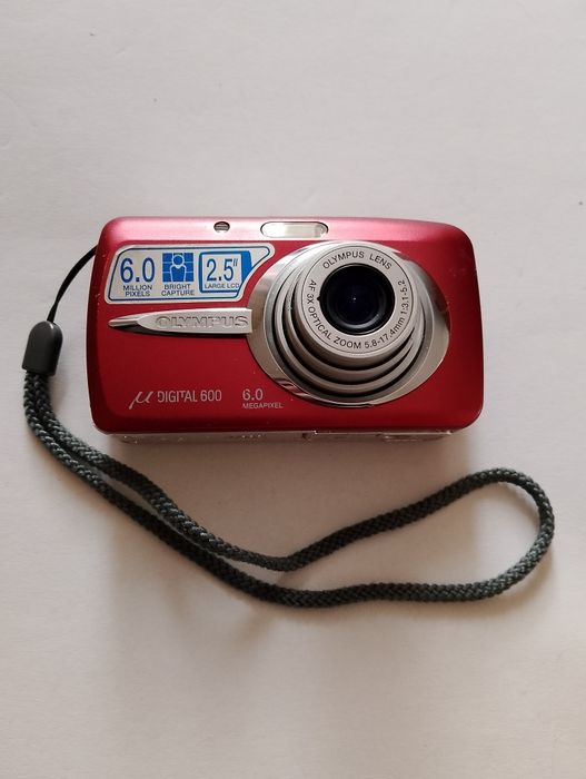 Фотоапарат-OLYMPUS