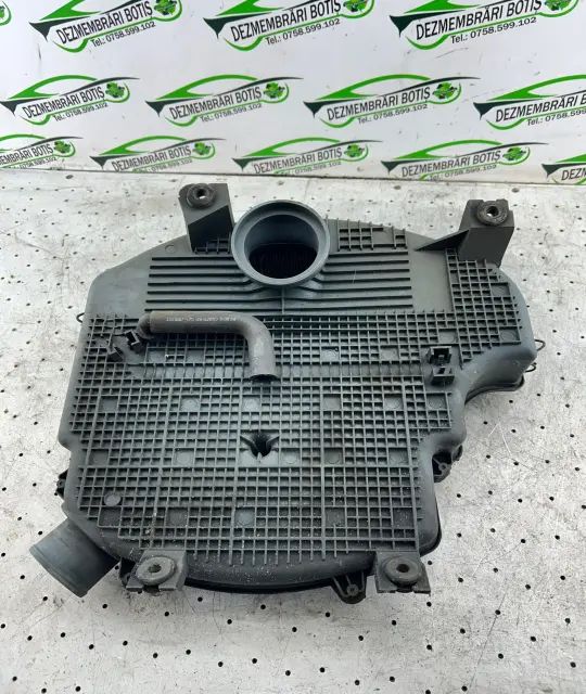Carcasa filtru aer 7700274106 Dacia Logan 2005 1.4 MT (75 hp)