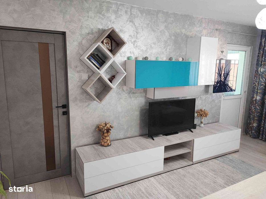 Apartament 3 camere, Eremia Grigorescu, etaj 4/4, bloc cu acoperis