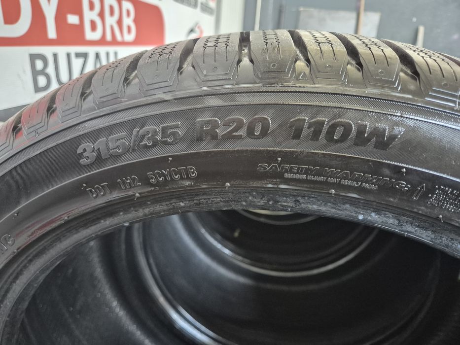 Anvelope iarna 275/40 R20  315/35 R20 aproape noi