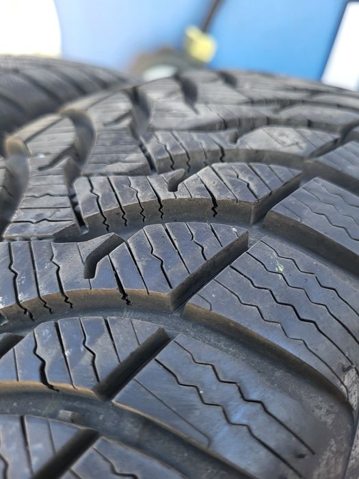 175 65 15 Michelin 4бр зимни дот.19