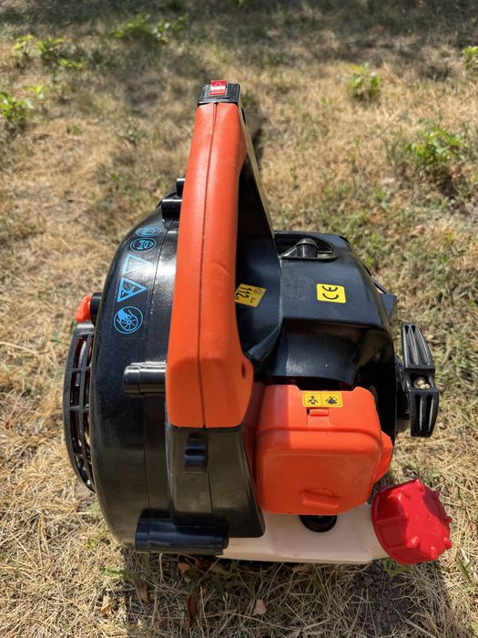 Vand suflanta de frunze FUXTEC in stare foarte buna, perfect functionala