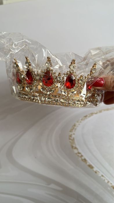 Корона для декора торта