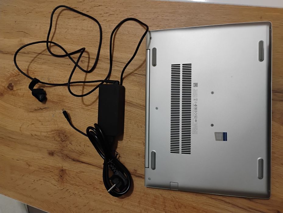 лаптоп HP ProBook 440 G7 - i5-10210U, 8/16GB RAM 256 NVMe SSD