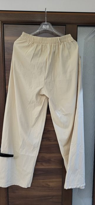 Дамски костюм-панталон и елек