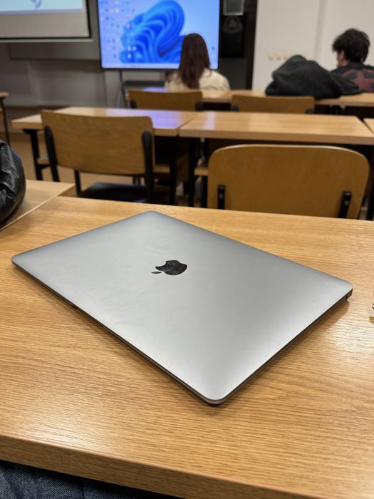 Macbook Air M1 (FULLBOX)