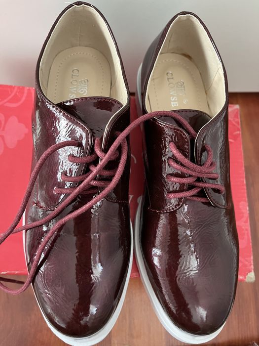 Женская обувь