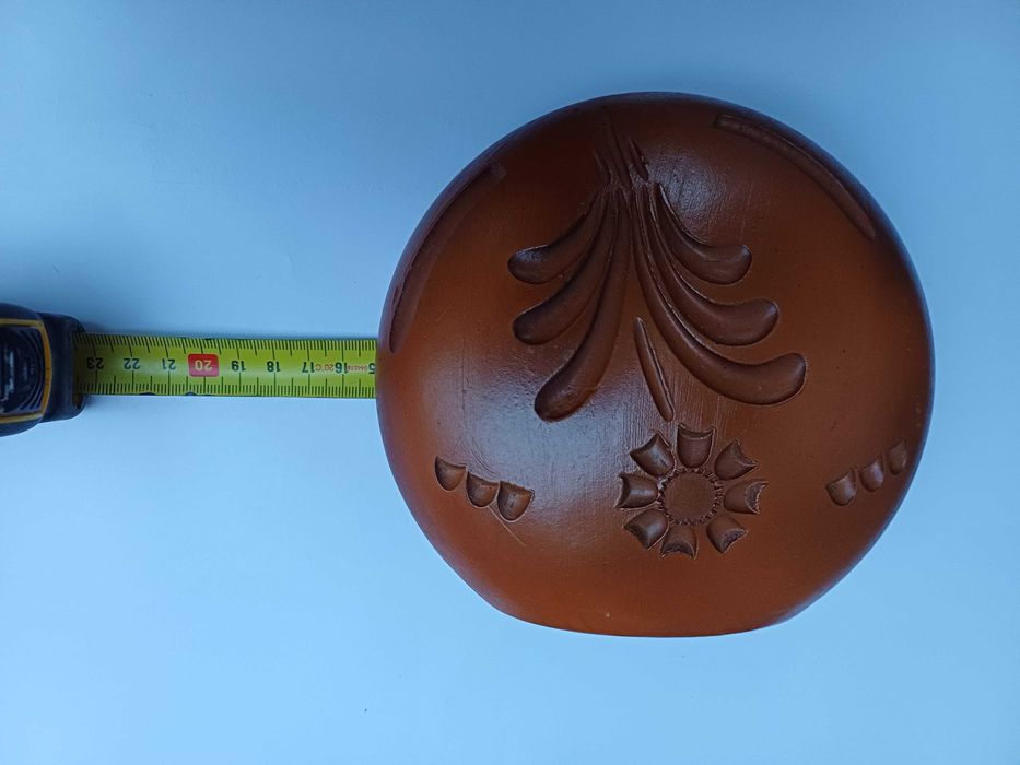 Керамична ваза стенна