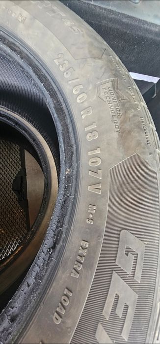 Продам две летние шины 235/60R18