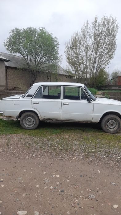 Jiguli 21011 Sotiladi