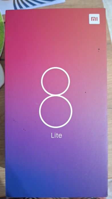 Телефон xiomi mi 8 lite, бу