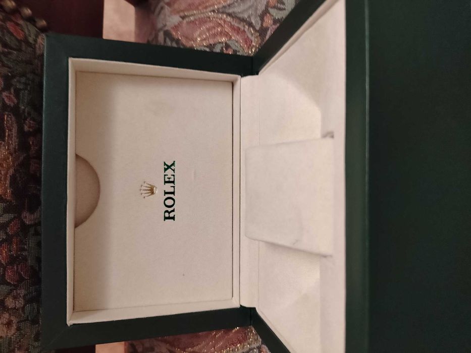 Продам коробку от часов Rolex, недорого