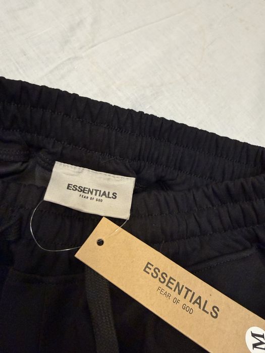 Compleu Essentials Fear Of God