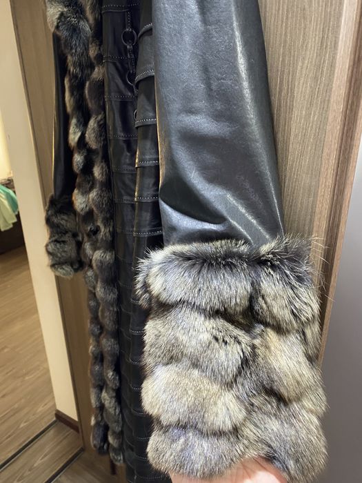 Palton piele cu blana naturală