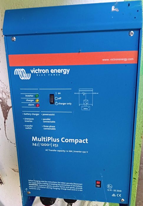 Инвертор Victron MultiPlus C 24V 1200Va със зарядно устройство